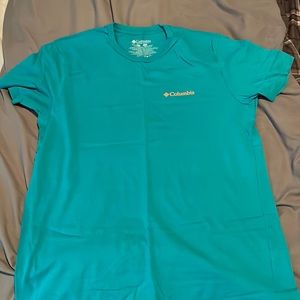 Mens large Columbia shirt